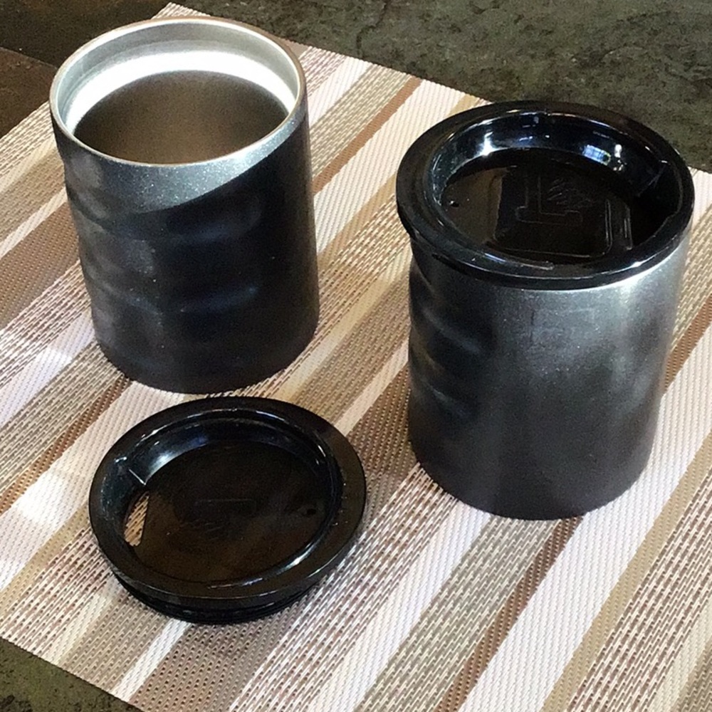 Two Grizzly 11oz Stainless Steel double-wall vacuum insulated Cups with Lids NEW